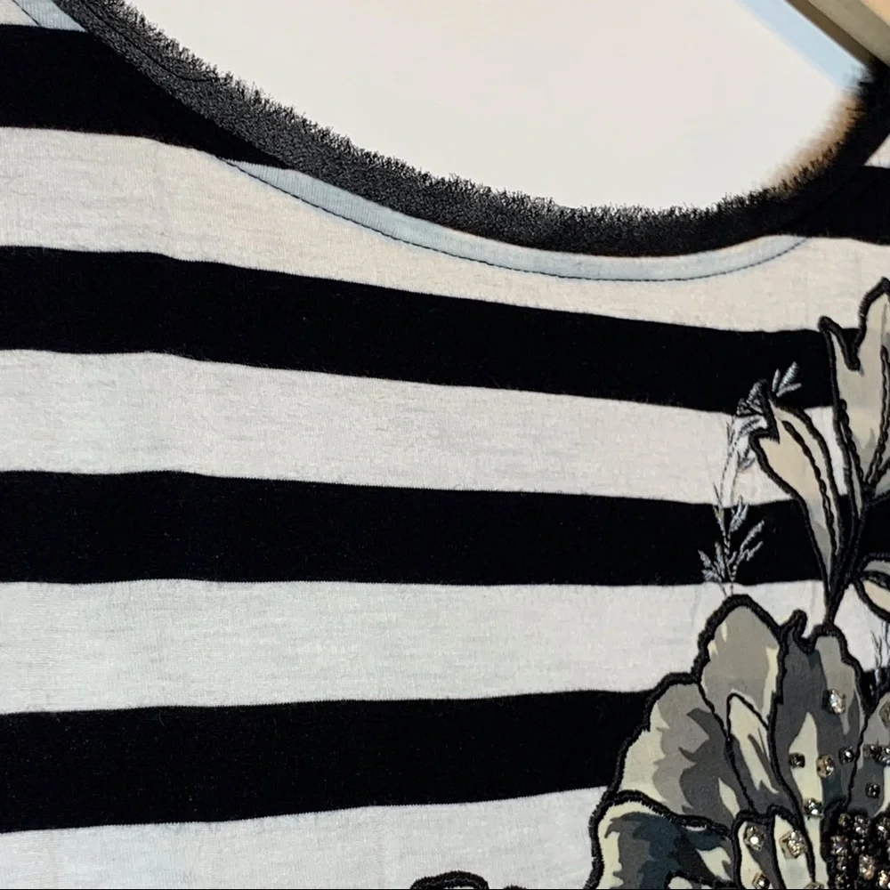 EUC White House Black‎ Market striped embroidered rhinestone embellished blouse - Picture 6 of 6